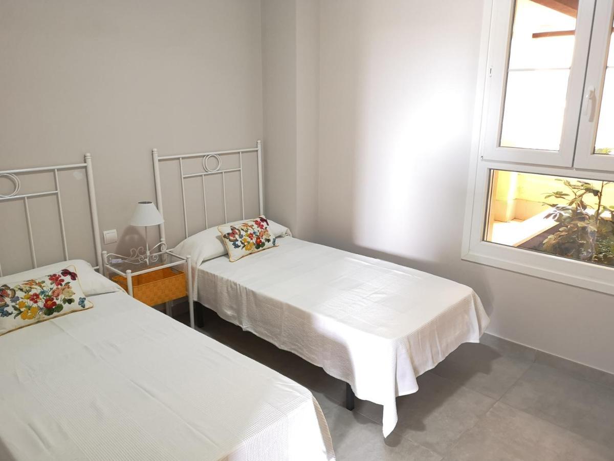 Precioso Apartamento Planta Baja Junto A La Playa อิสลากาเนรา ภายนอก รูปภาพ
